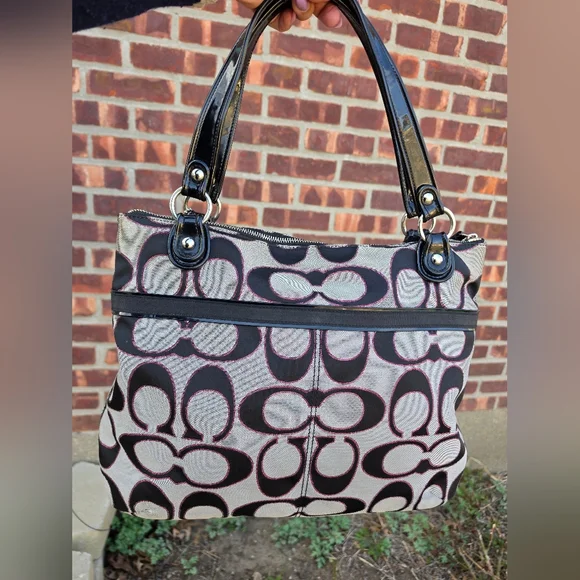 Coach Poppy Metallic Signature Tote Bag. - Picture 14 of 16